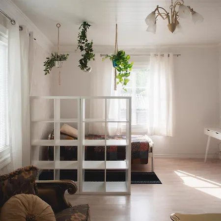 Peltohovi Διαμέρισμα Κούβολα