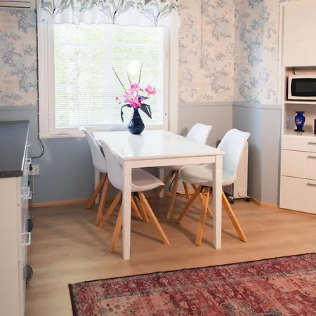 Peltohovi Διαμέρισμα Κούβολα